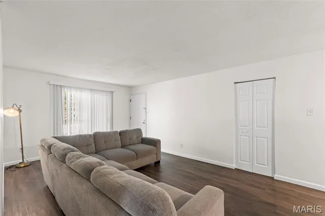 $82,500 | 2804 Blackforest Drive, Unit A, St. Louis, MO 63129