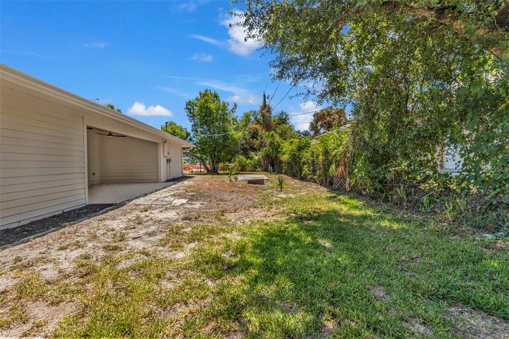 855 Morningside Road Venice, FL 34293 - Photo 36 of 41