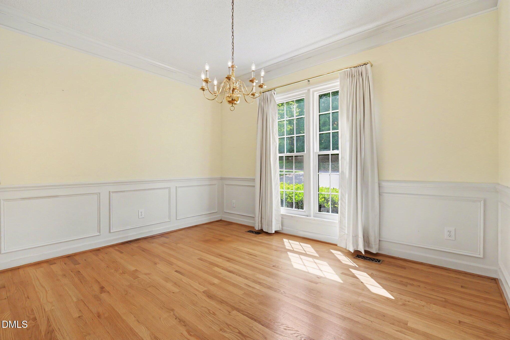 208 Arlington Ridge Cary, NC 27513 - Photo 6 of 37 Dining Room