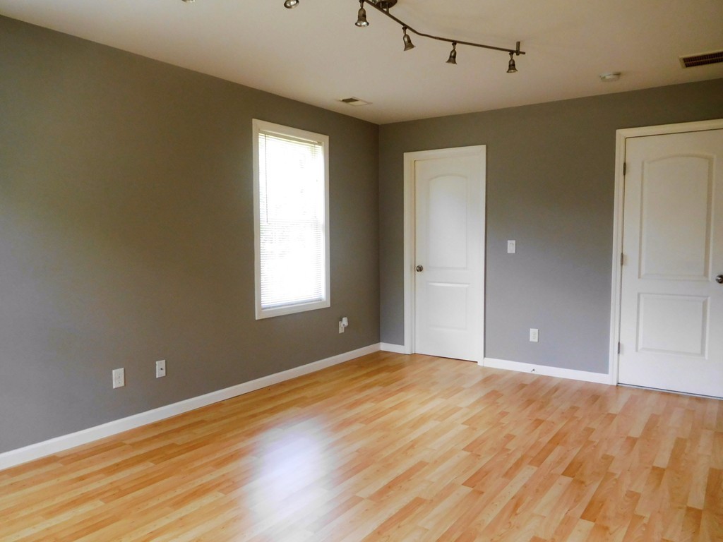 208 Federal Hill Road Oxford, MA 01540 - Photo 13 of 19 Gallery Image 13