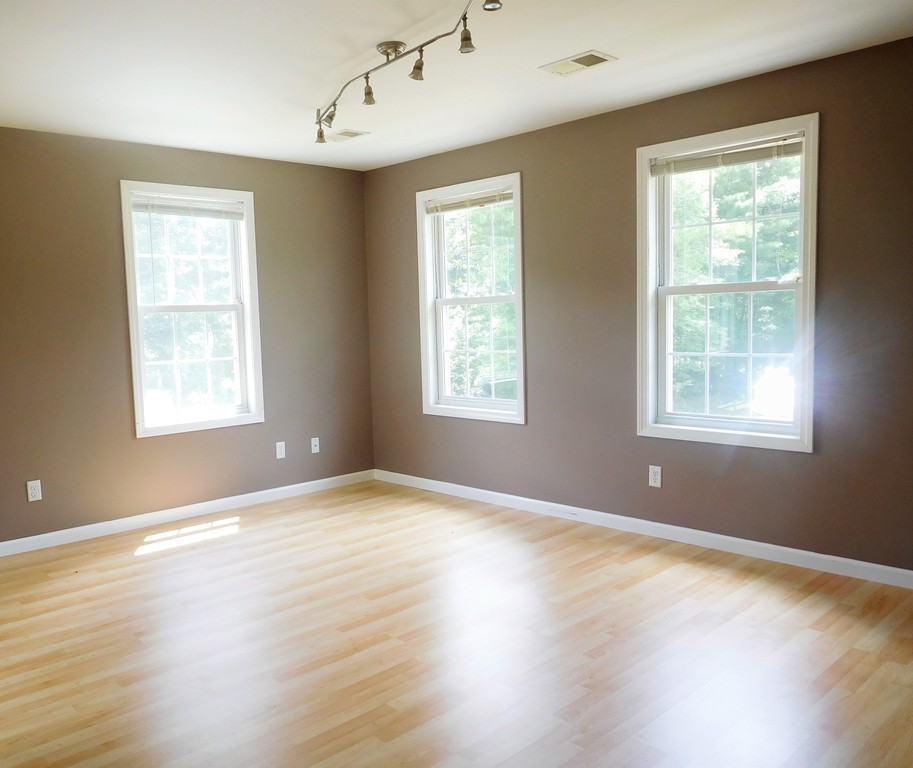 208 Federal Hill Road Oxford, MA 01540 - Photo 15 of 19 Gallery Image 15