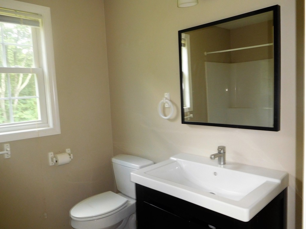 208 Federal Hill Road Oxford, MA 01540 - Photo 19 of 19 Gallery Image 19