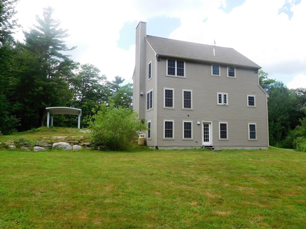 208 Federal Hill Road Oxford, MA 01540 - Photo 3 of 19 Gallery Image 3