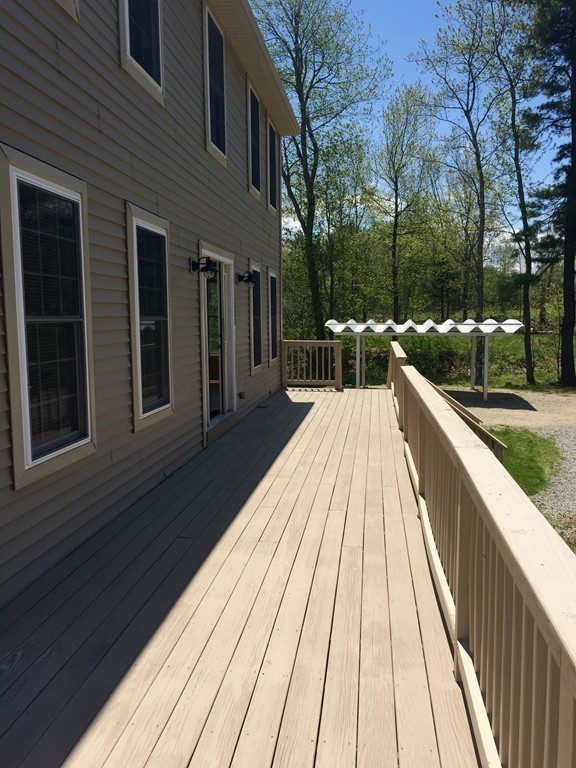 208 Federal Hill Road Oxford, MA 01540 - Photo 4 of 19 Gallery Image 4