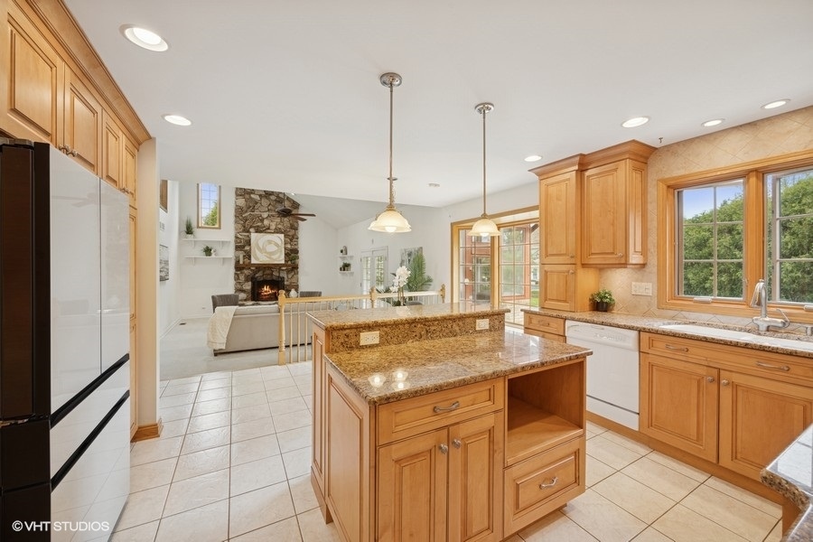 3105 38th Street Oak Brook, IL 60523 - Photo 12 of 40