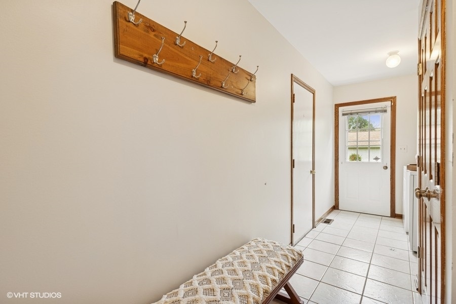 3105 38th Street Oak Brook, IL 60523 - Photo 16 of 40