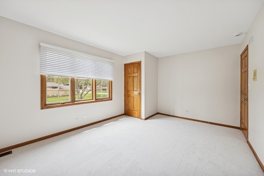 3105 38th Street Oak Brook, IL 60523 - Photo 27 of 40