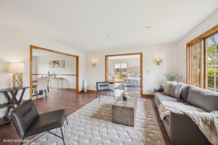 3105 38th Street Oak Brook, IL 60523 - Photo 5 of 40