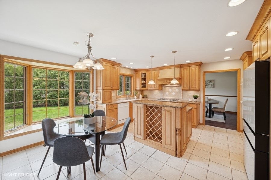 3105 38th Street Oak Brook, IL 60523 - Photo 10 of 40