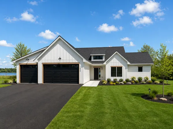 $899,900 | 1625 Lake Avenue, Luck, WI 54853