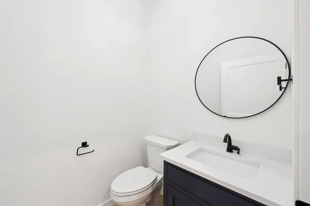 $899,900 | 1625 Lake Avenue, Luck, WI 54853