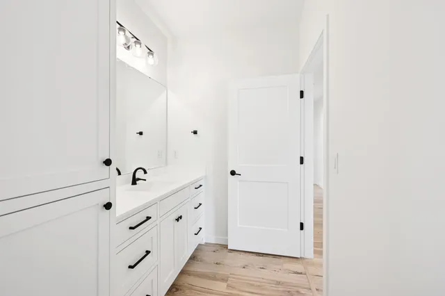 $899,900 | 1625 Lake Avenue, Luck, WI 54853