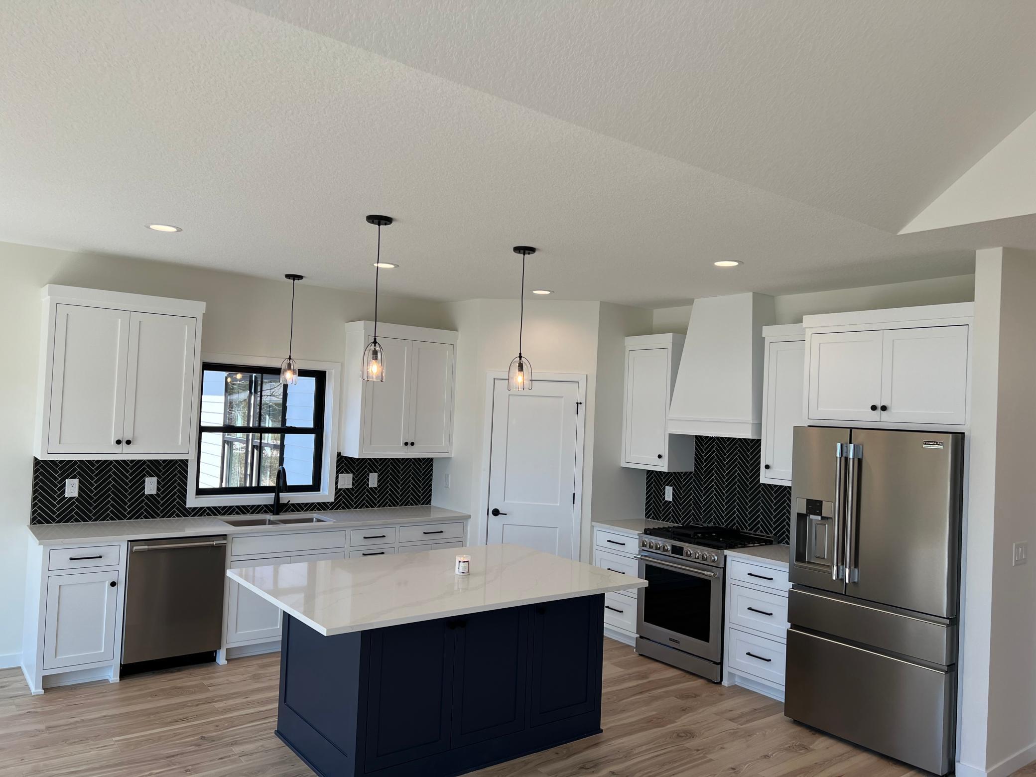 1625 Lake Avenue Luck, WI 54853 - Photo 9 of 39