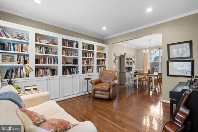 $3,800 | 35507 St James Drive, Round Hill, VA 20141