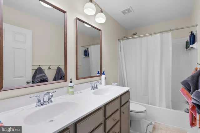 $3,800 | 35507 St James Drive, Round Hill, VA 20141