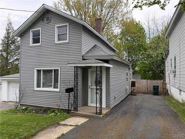 $149,900 | 281 West 8th Street, Oswego, NY 13126