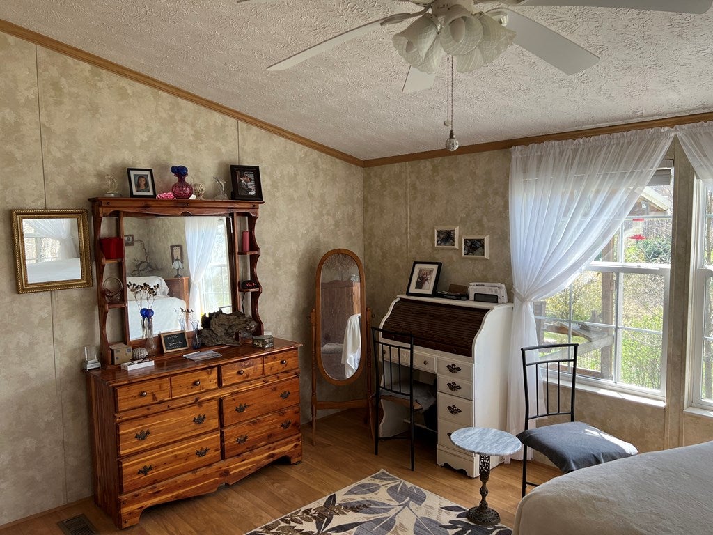 509 Tacoma Road Tazewell, VA 24651 - Photo 8 of 44 Gallery Image 8