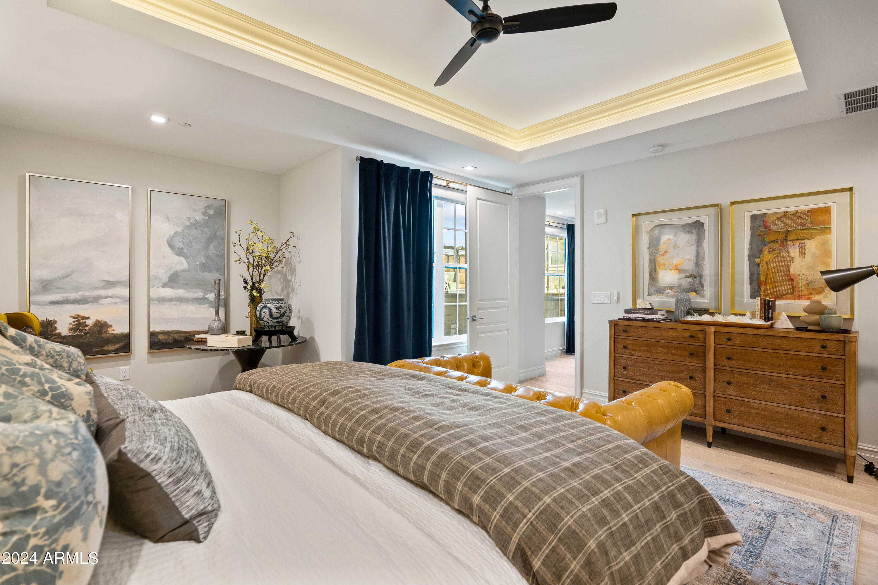 4240 East Camelback Road, Unit 315 Phoenix, AZ 85018 - Photo 22 of 27 BergenInterior-36