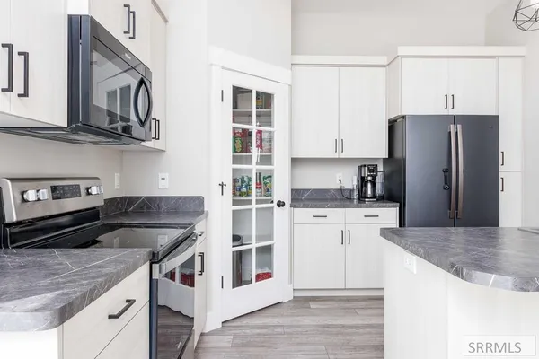 $410,000 | 4242 Mansfield Drive, Idaho Falls, ID 83401