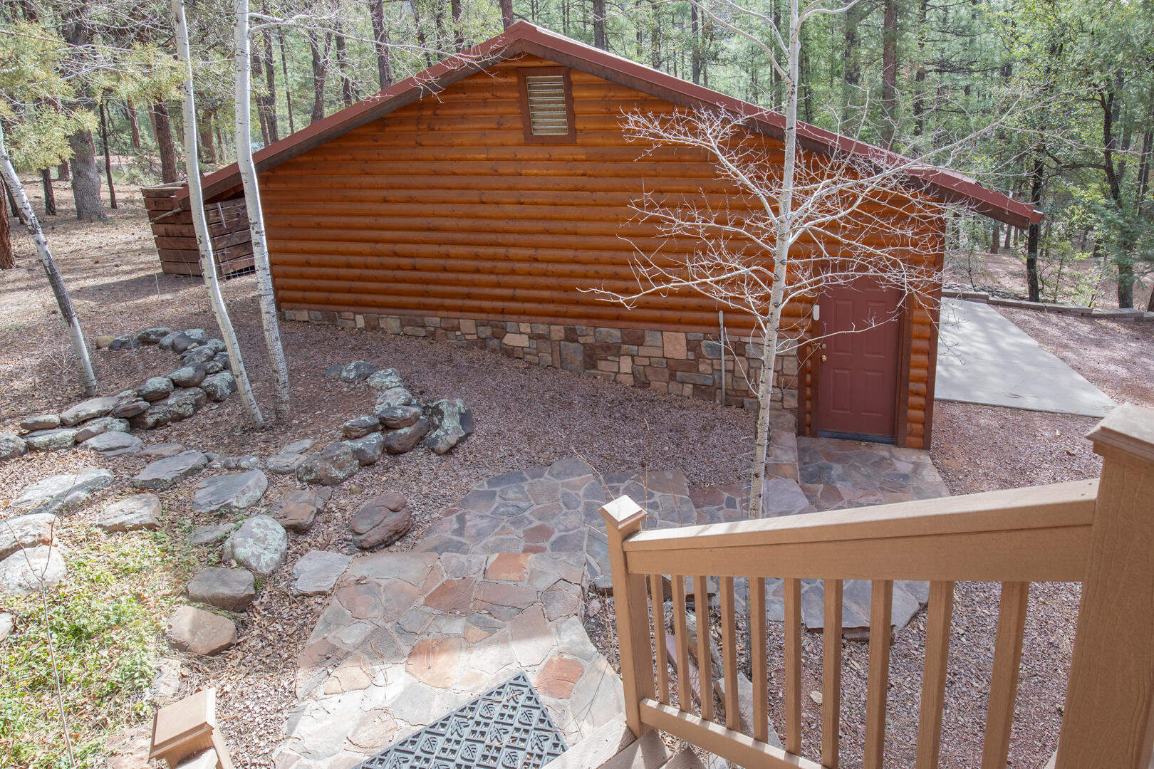 423 Meadow Way Payson, AZ 85541 - Photo 32 of 38 Extior garge west wall
