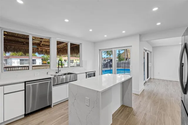 $1,219,900 | 201 Southeast 12th Street, Pompano Beach, FL 33060