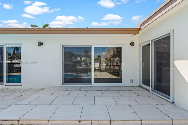 $1,219,900 | 201 Southeast 12th Street, Pompano Beach, FL 33060