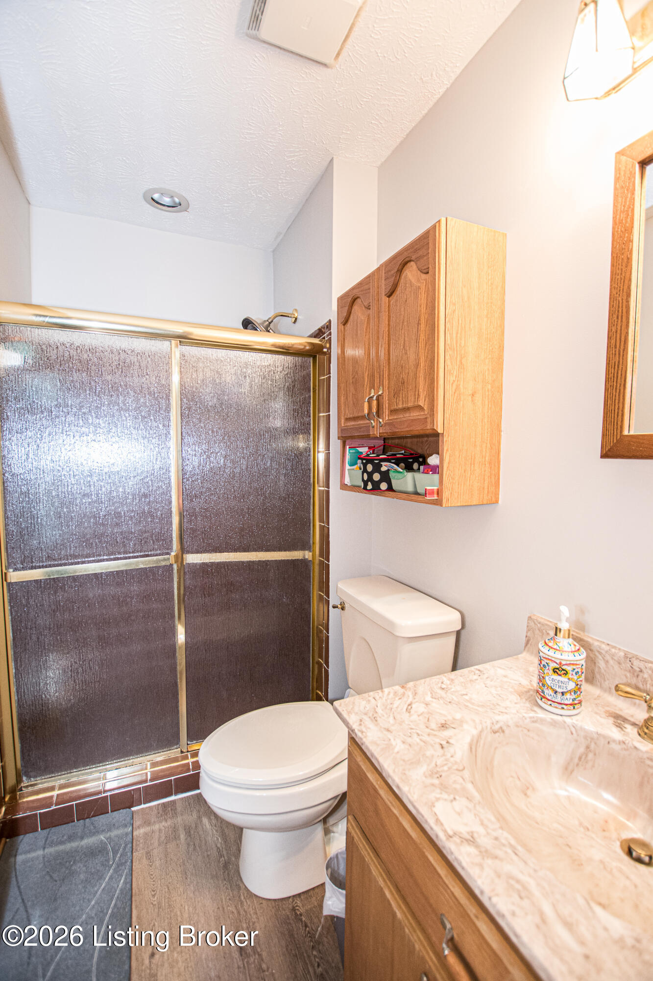2801 Lexham Road Louisville, KY 40220 - Photo 19 of 42 .