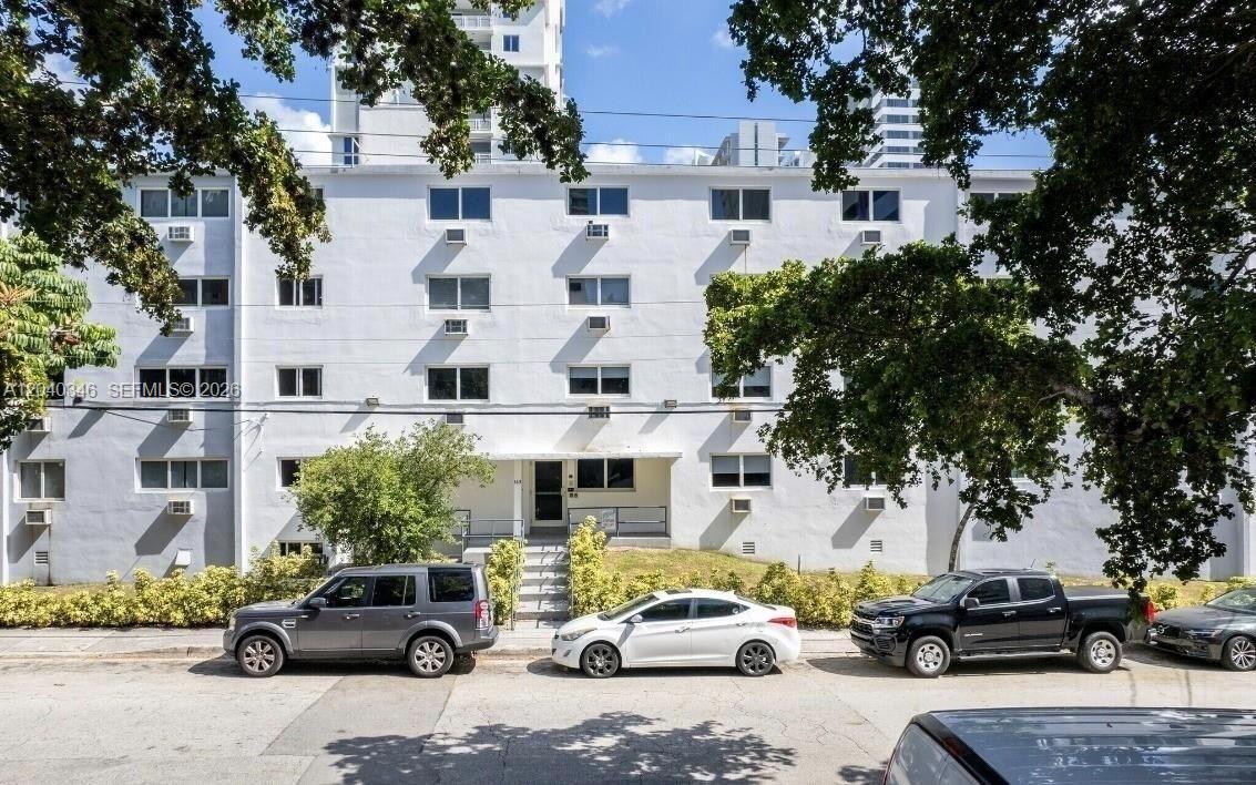 143 Southwest 9th Street, Unit 301 Miami, FL 33130 - Photo 1 of 16 a building view