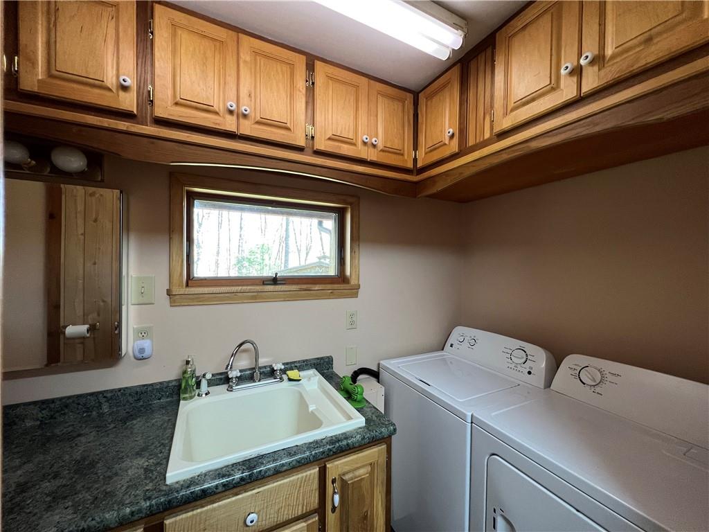 915 Quebec Road Farmington, PA 15437 - Photo 33 of 41 a view of washer and dryer