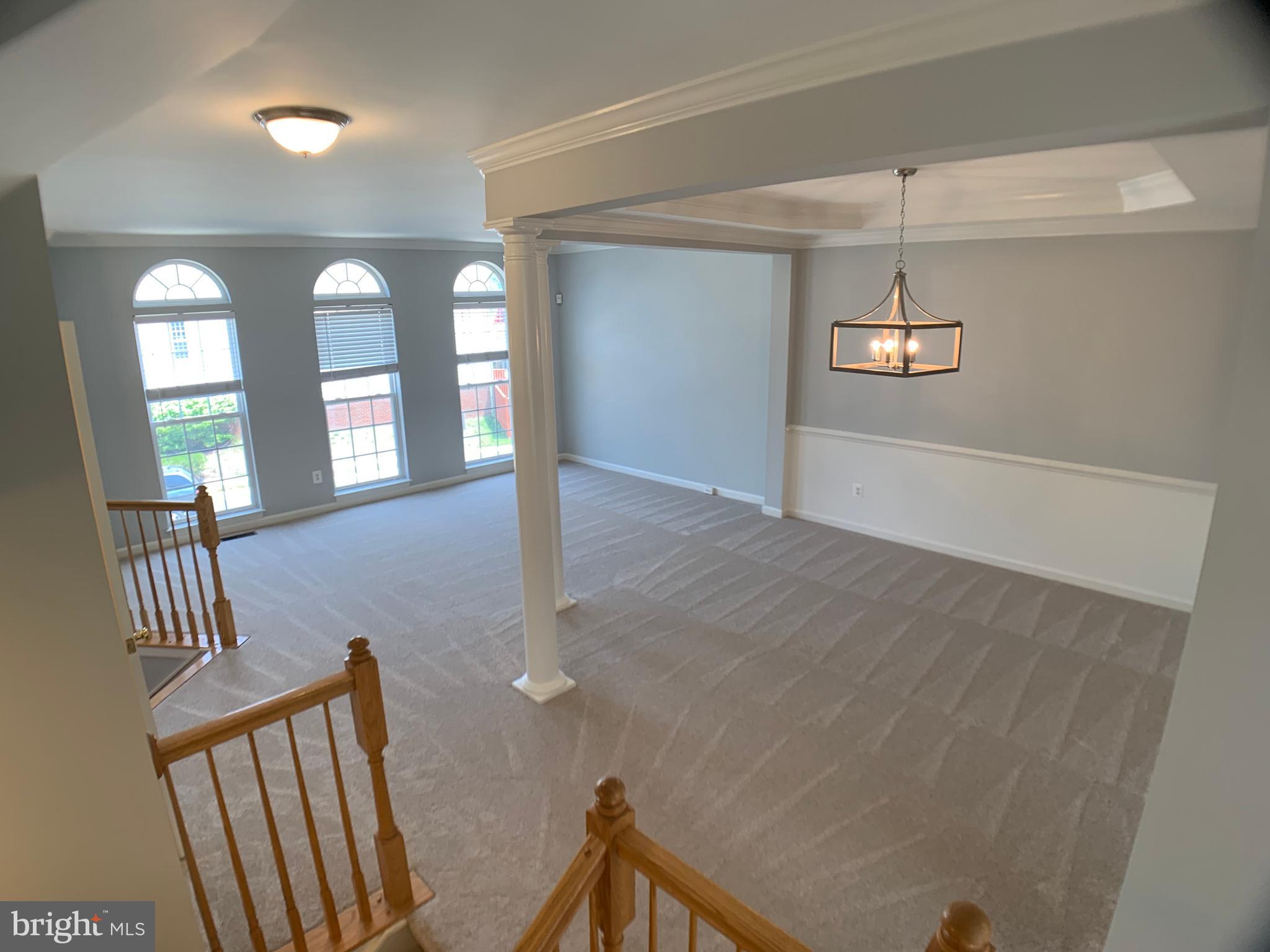 43397 Allisons Ridge Terrace Ashburn, VA 20148 - Photo 5 of 42 Light and bright throughout!