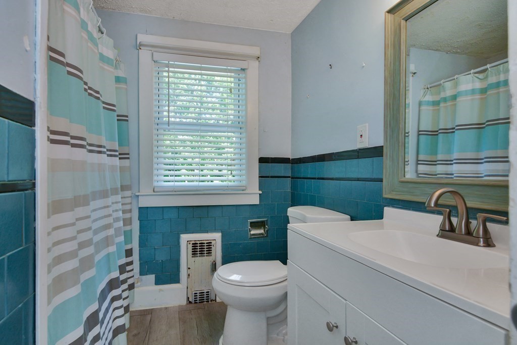 6 Bartlett Road Methuen, MA 01844 - Photo 12 of 28 Gallery Image 12
