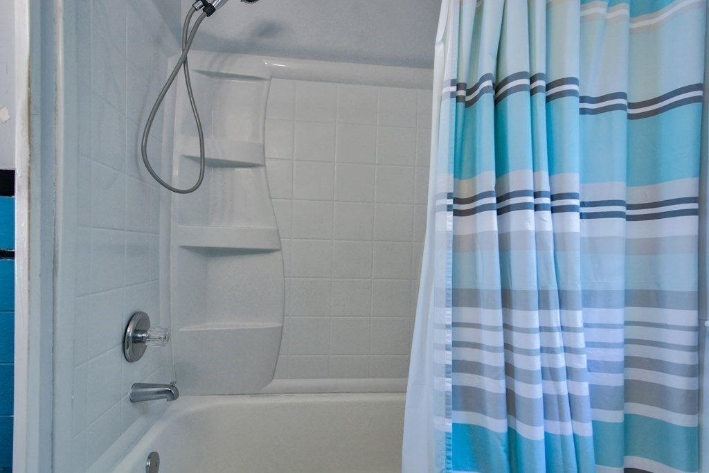 6 Bartlett Road Methuen, MA 01844 - Photo 13 of 28 Gallery Image 13