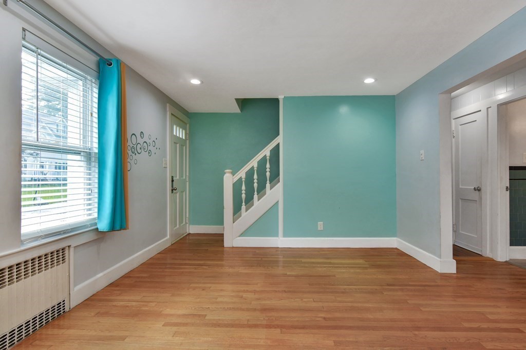 6 Bartlett Road Methuen, MA 01844 - Photo 8 of 28 Gallery Image 8