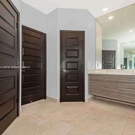$6,100 | 8981 Northwest 154th Terrace, Unit 8981, Miami Lakes, FL 33018