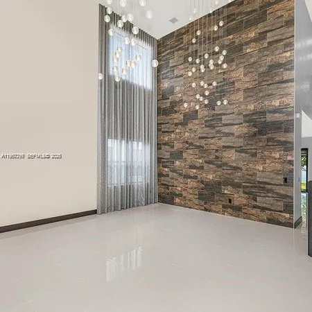 $6,100 | 8981 Northwest 154th Terrace, Unit 8981, Miami Lakes, FL 33018