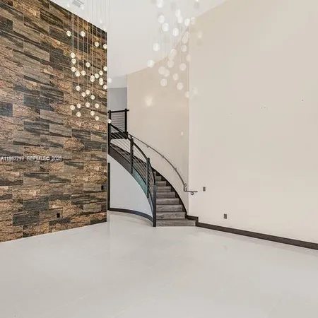 $6,100 | 8981 Northwest 154th Terrace, Unit 8981, Miami Lakes, FL 33018