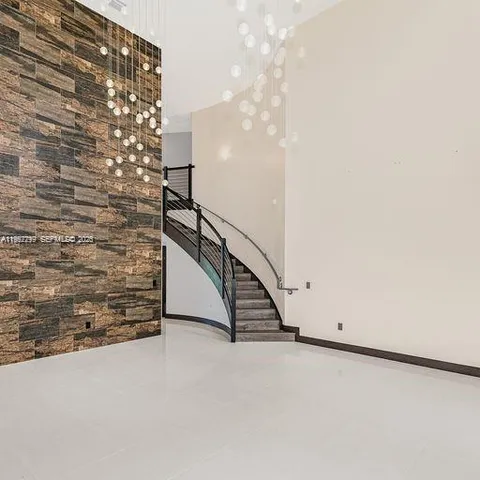 $7,200 | 8981 Northwest 154th Terrace, Unit 8981, Miami Lakes, FL 33018