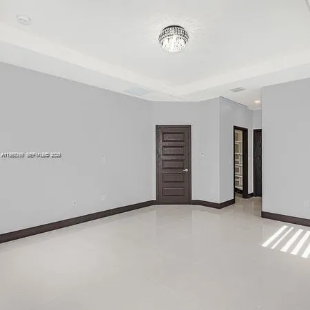 $6,100 | 8981 Northwest 154th Terrace, Unit 8981, Miami Lakes, FL 33018