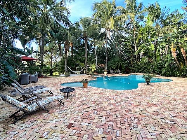 565 Rookery Place Jupiter, FL 33458 - Photo 1 of 1 Exterior Pool Area