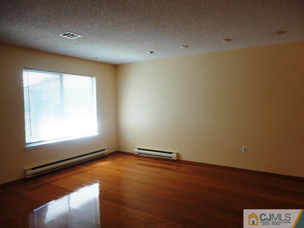 804 B Pompton Road Monroe Township, NJ 08831 - Photo 8 of 18 Gallery Image 8