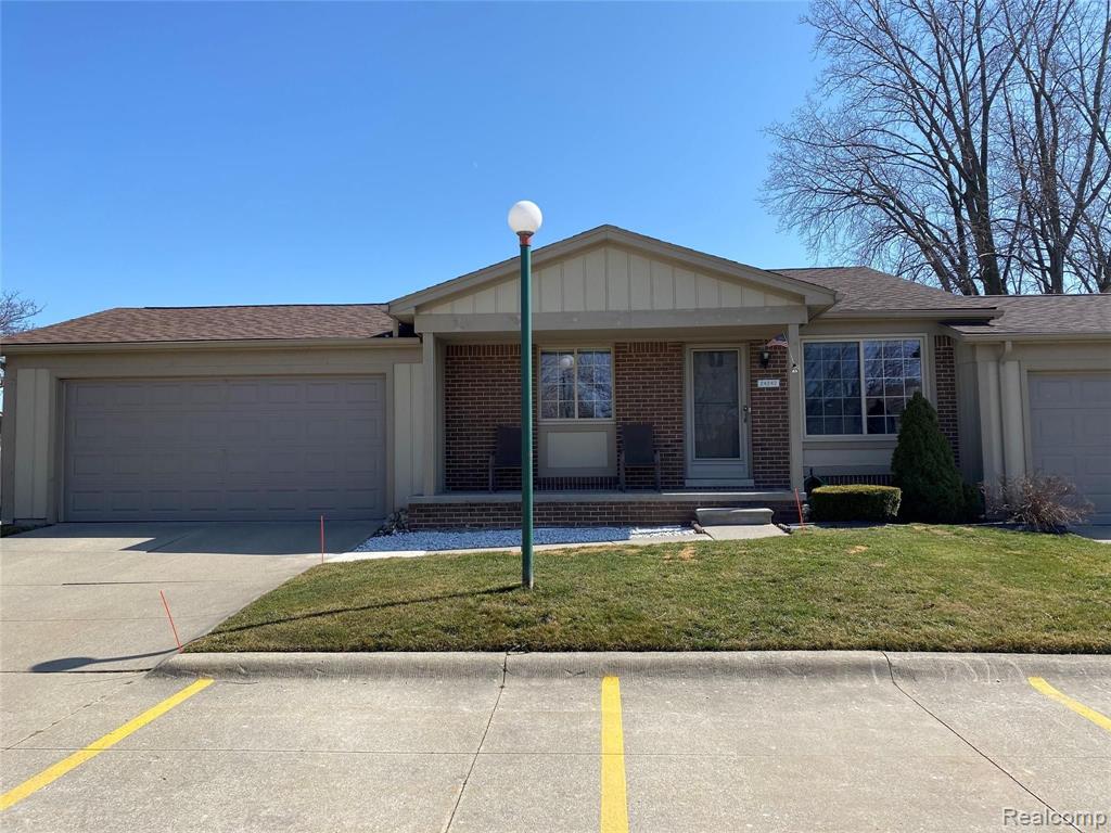 24242 Old Kent Road North Warren, MI 48091 - Photo 1 of 17