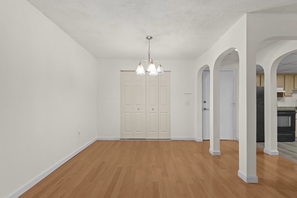 7 Shadowbrook Lane, Unit 34 Milford, MA 01757 - Photo 3 of 19