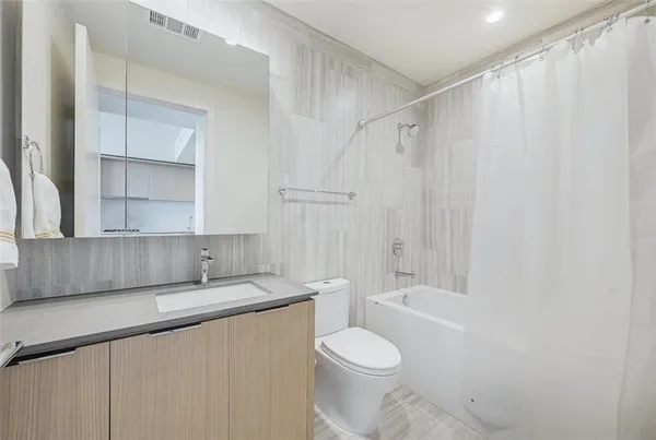 $665,000 | 44 East Avenue, Unit 2708, Austin, TX 78701