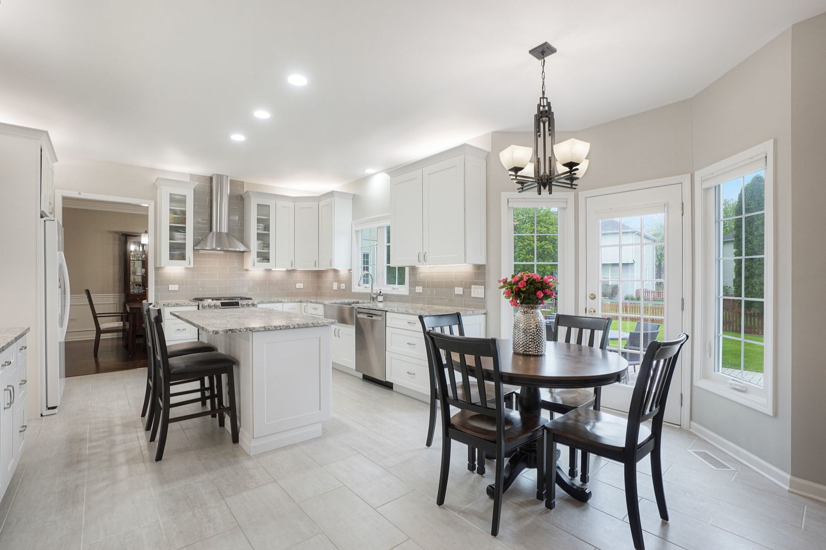 4775 Snapjack Circle Naperville, IL 60564 - Photo 21 of 55 a view of a dining room and livingroom view