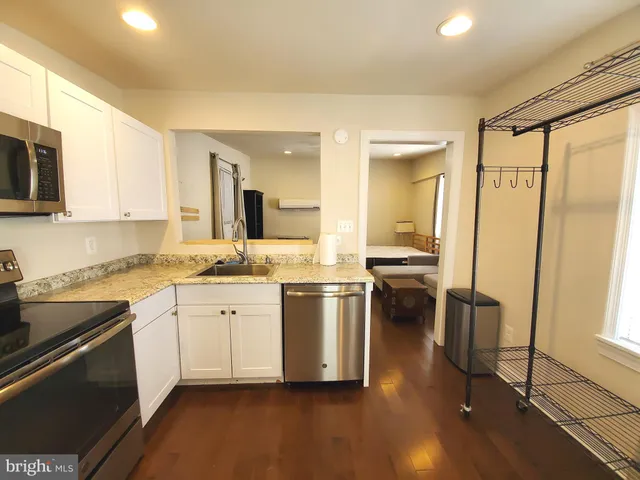 $1,750 | 600 South Washington Street, Alexandria, VA 22314