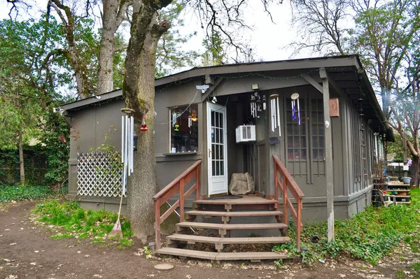 $219,000 | 10585 Blackwell Road, Central Point, OR 97502