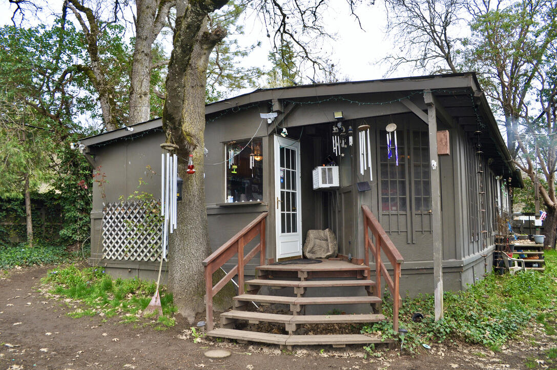 2 gated entrances, Fenced, Centrally located, Lots of parking for toys