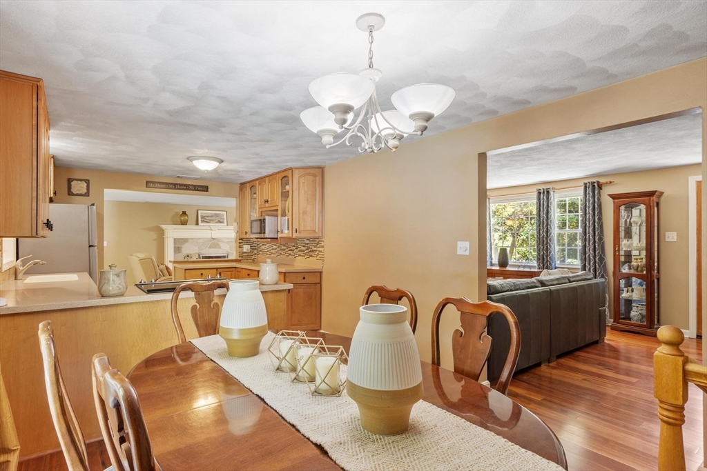 9 Brookbridge Road Peabody, MA 01960 - Photo 8 of 42