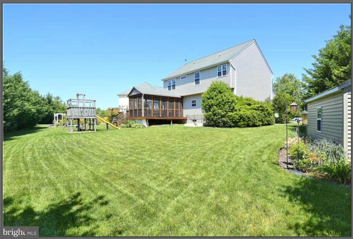 813 Rayquick Road Warrenton, VA 20186 - Photo 2 of 22 Exterior (Rear)