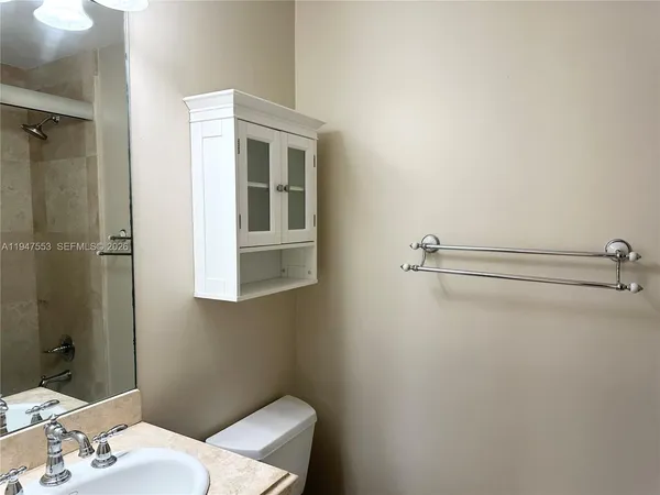 $5,950 | 1317 Southwest 23rd Street, Fort Lauderdale, FL 33315